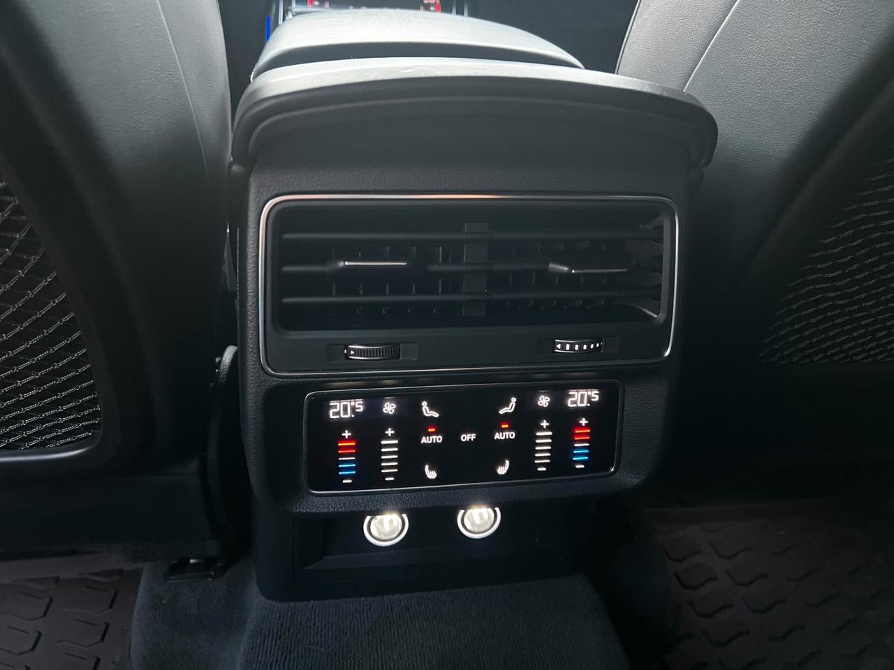 Audi Q8 50 TDI 286 CV Quattro-2XS LINE-TOTAL BLACK