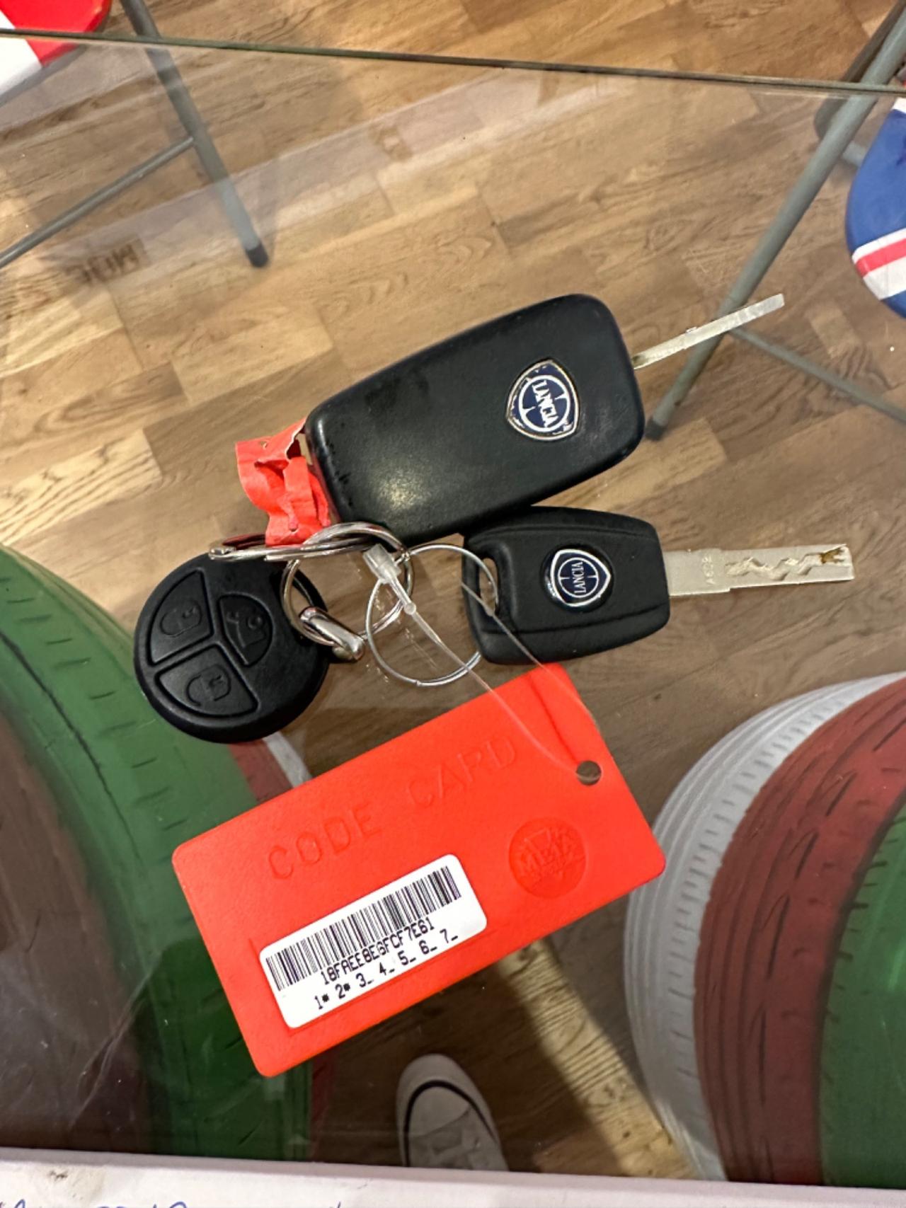 Lancia Ypsilon 1.2 69 CV Platino RATE / FINANZIAMENTI