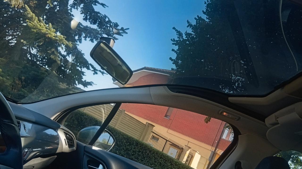 Citroen C3 1.4 GPL Exclusive Navi -Distr Nuova