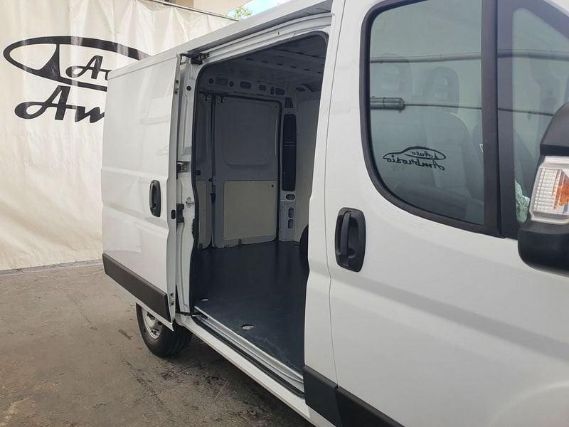 FIAT Ducato Ducato 30 2.3 MJT PC-TN Furgone TUA 220,00 AL MESE