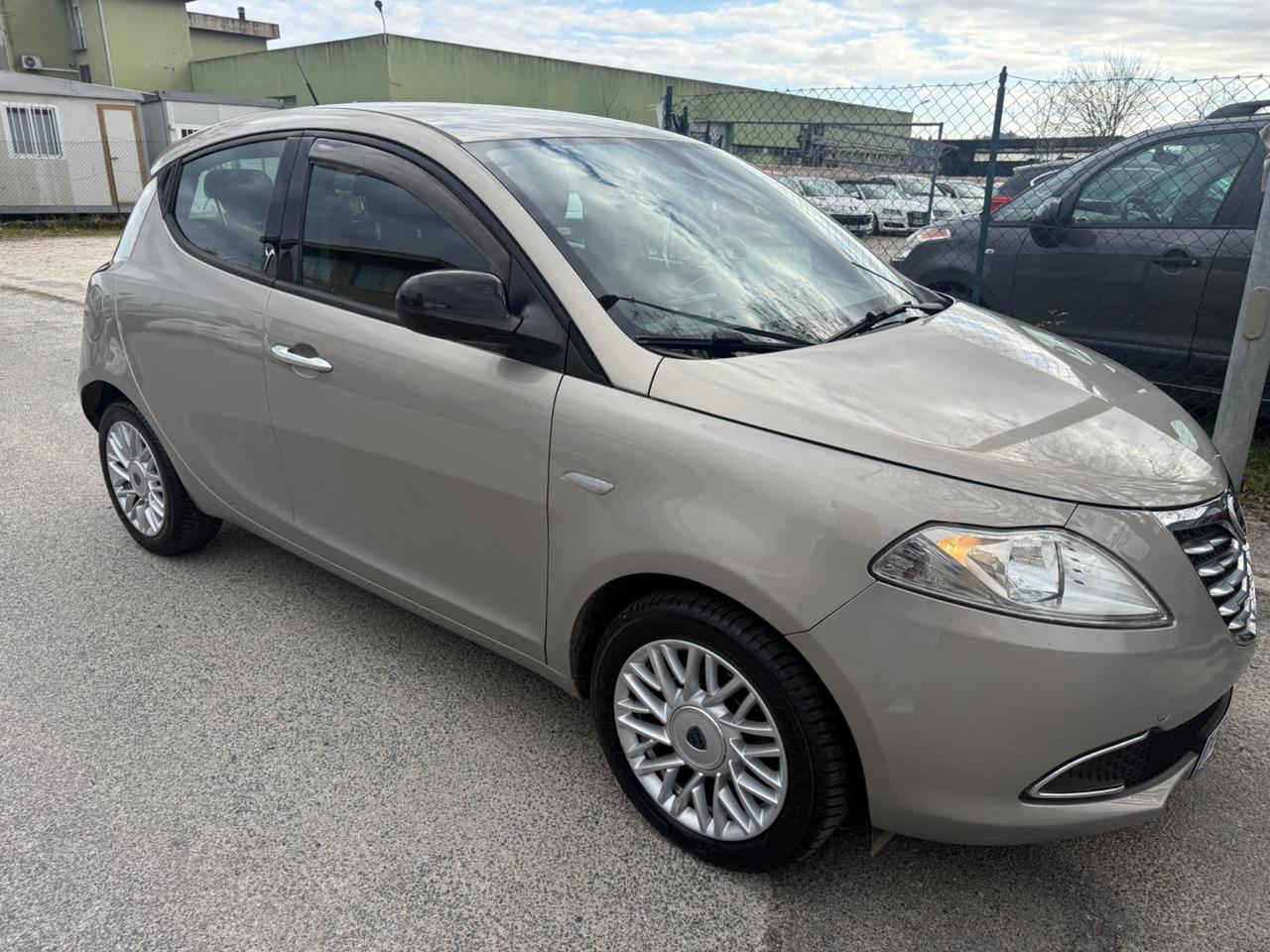 Lancia Ypsilon 1.3 MJT 16V 95 CV 5 porte S&S Platinum