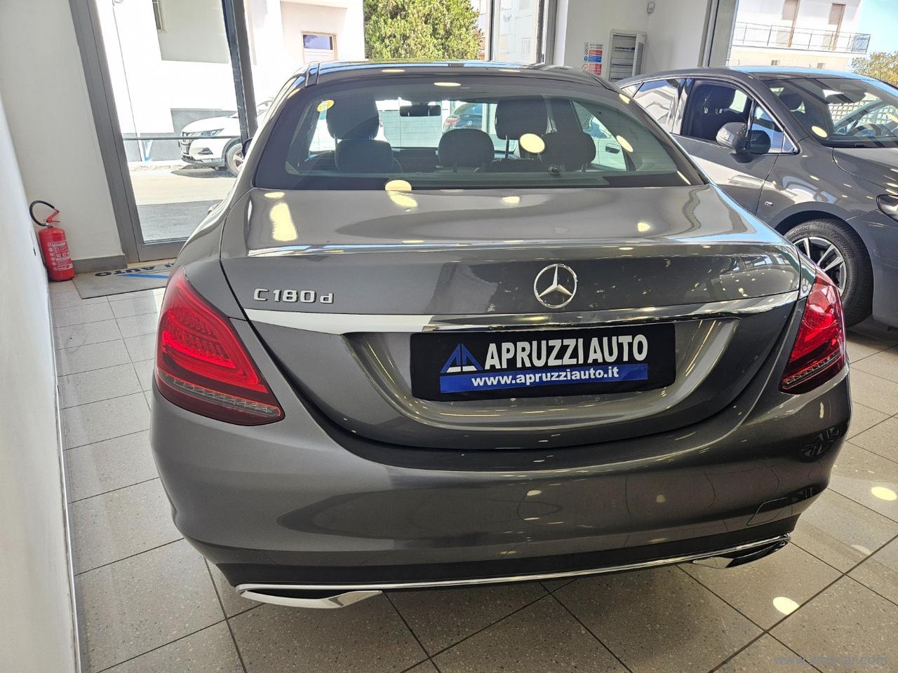 MERCEDES-BENZ C 180 d Auto Sport