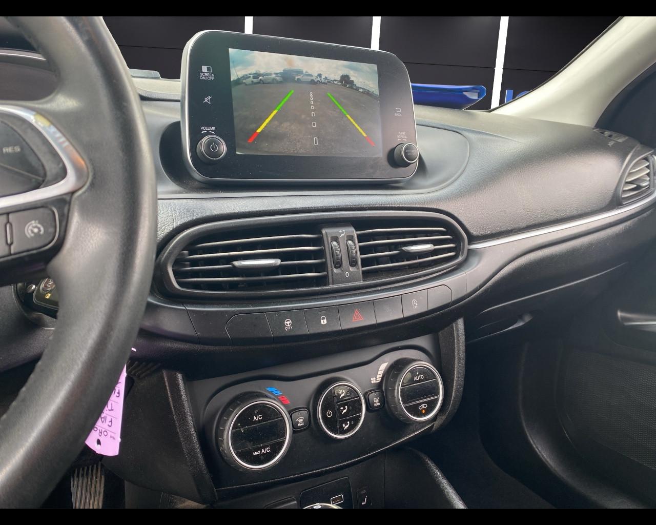 FIAT Tipo (2015-->) - Tipo 1.6 Mjt S&S 5 porte Easy