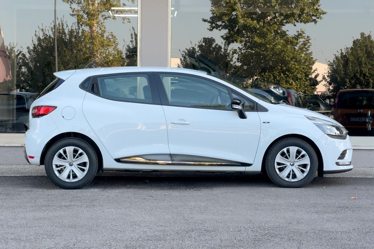 RENAULT CLIO DIESEL CV 90 5 porte / Moschino