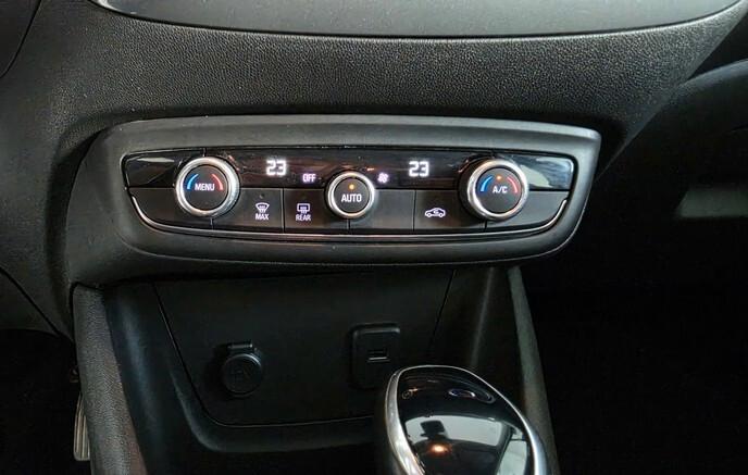 Opel Crossland 1.5 ECOTEC D 120 CV Start&Stop aut. Design & Tech