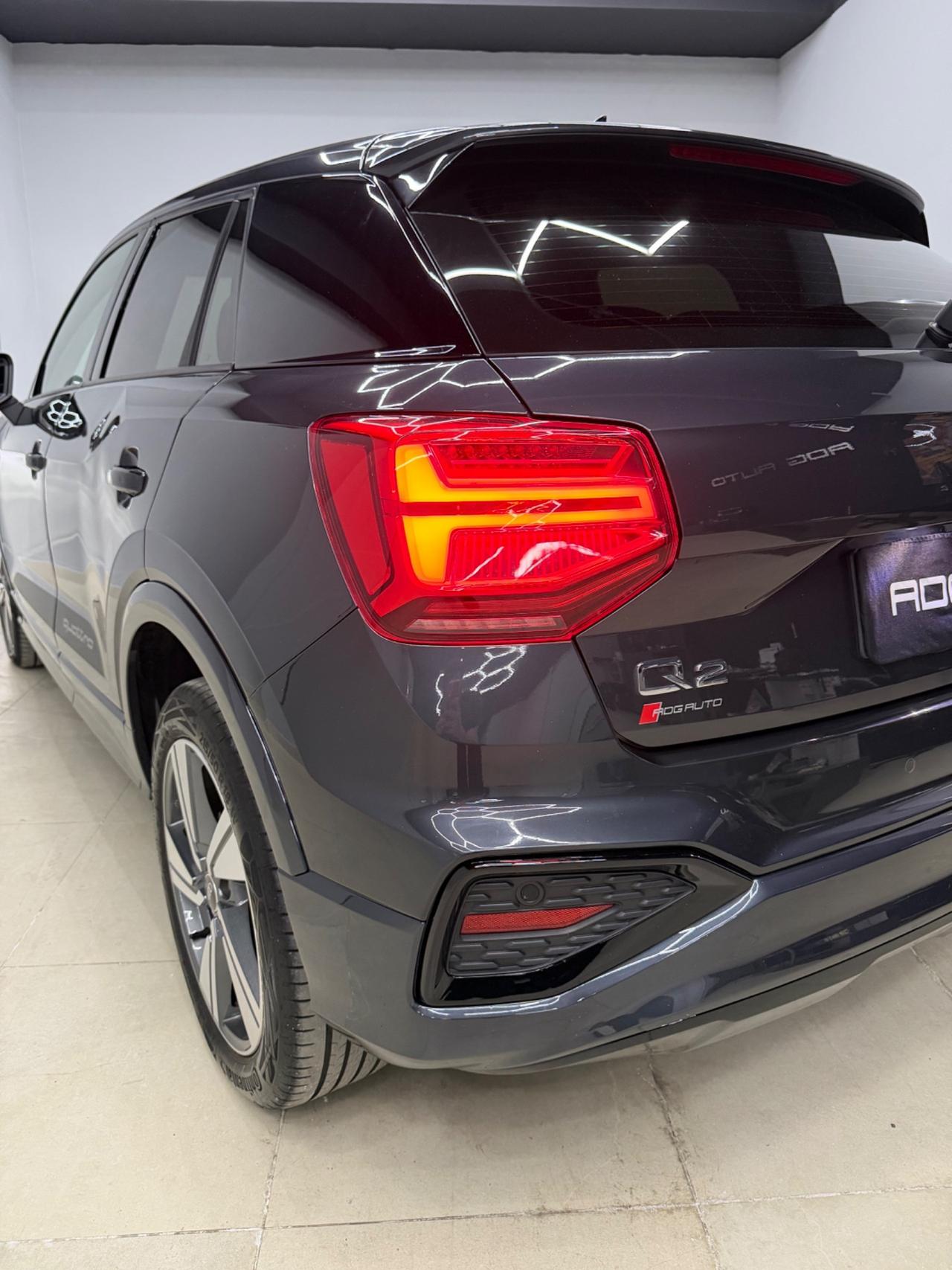 Audi Q2 35 TDI quattro S tronic Identity Black