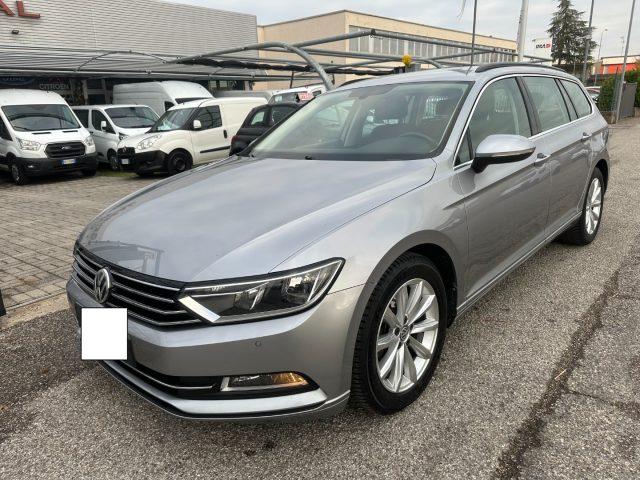 VOLKSWAGEN Passat Variant 2.0 TDI DSG Business BlueMotion Tech