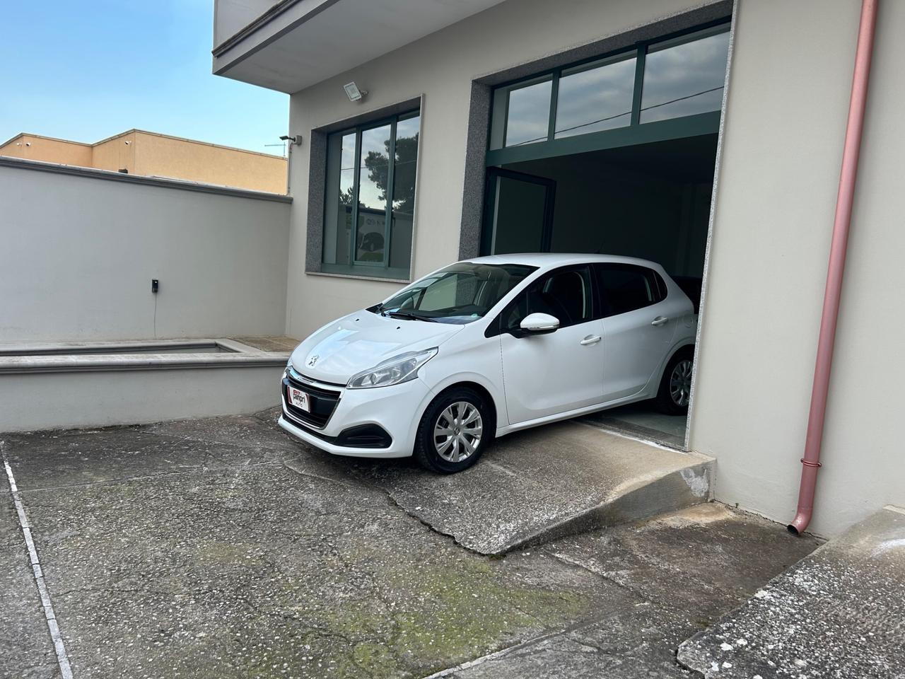 Peugeot 208 1.4 HDi 68 CV 5 porte Active