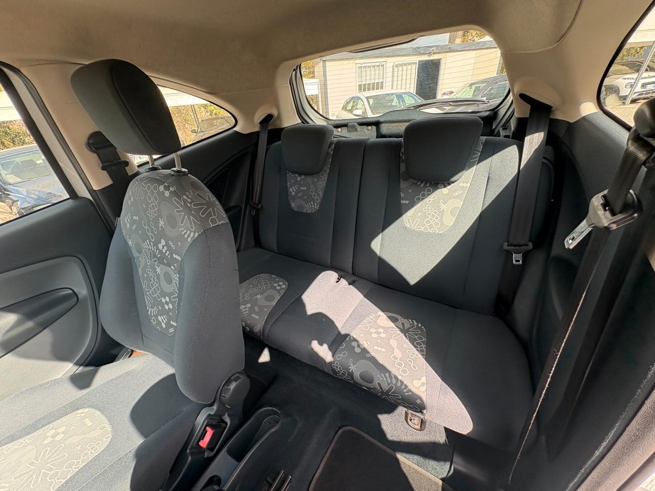 Ford Ka 1.3 TDCi 75CV Titanium