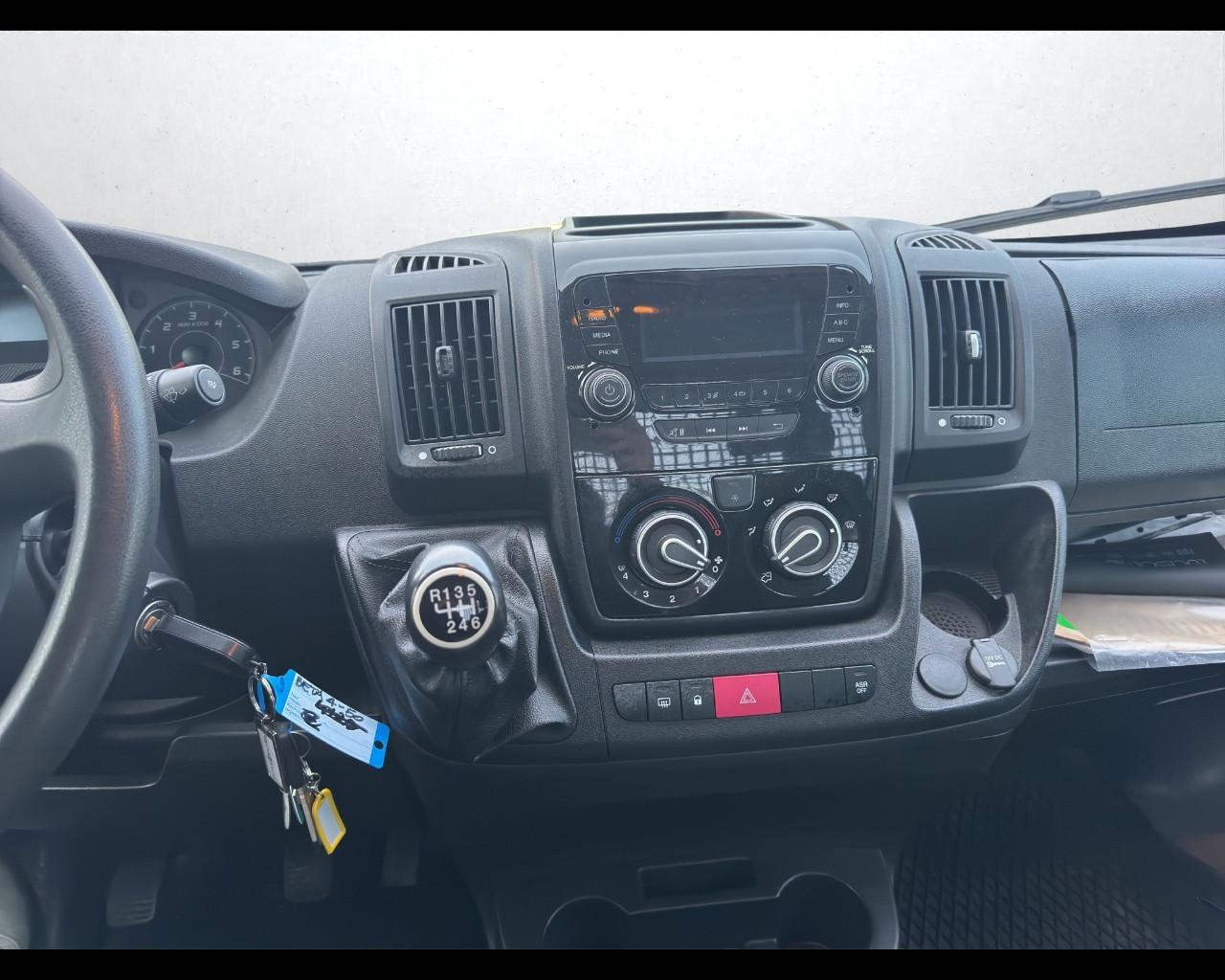 FIAT Ducato (4ª serie) - Ducato 33 2.3 MJT 120CV PLM Cabinato