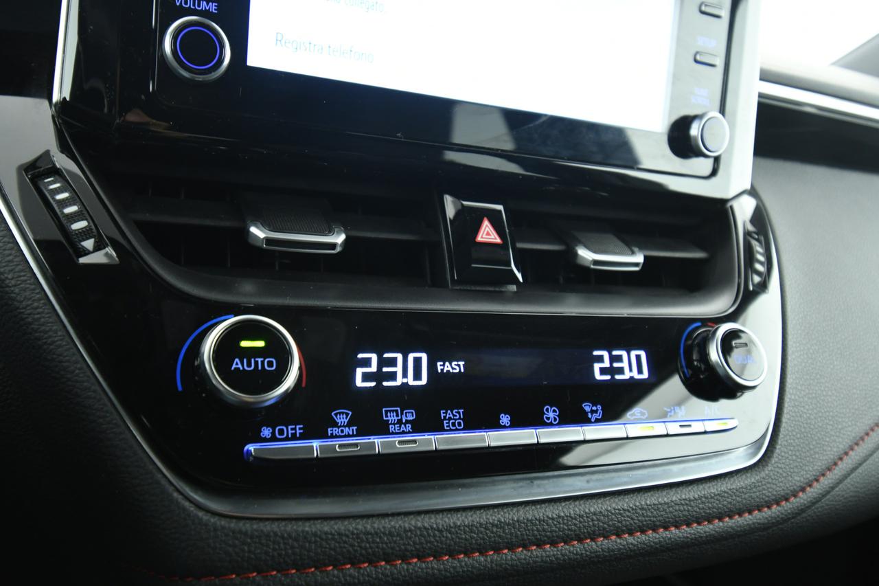 TOYOTA Corolla Touring Sports 2.0h Lounge cvt CAMERA+ALCANTARA+ACC