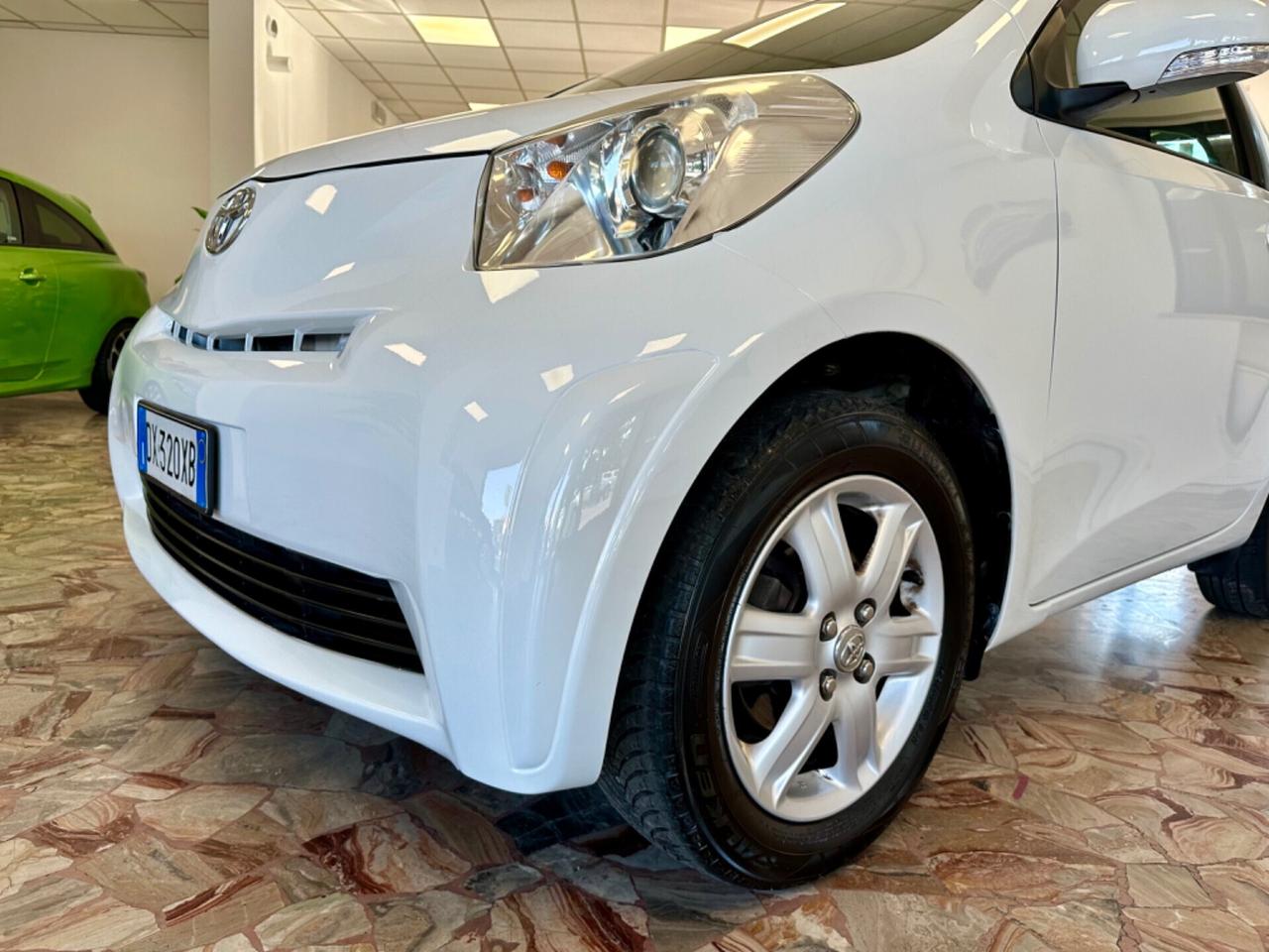 Toyota iQ 1.0 Sol NEOPATENTATI