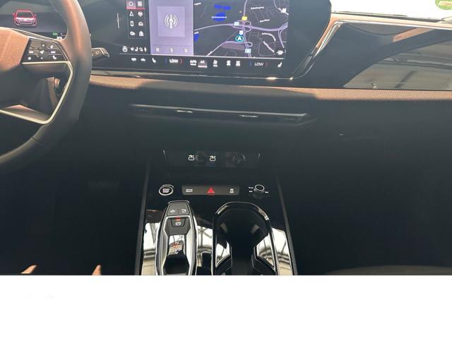 AUDI A5 Avant TDI 150 kW MHEV+ S tronic S Line RATA 799 ?