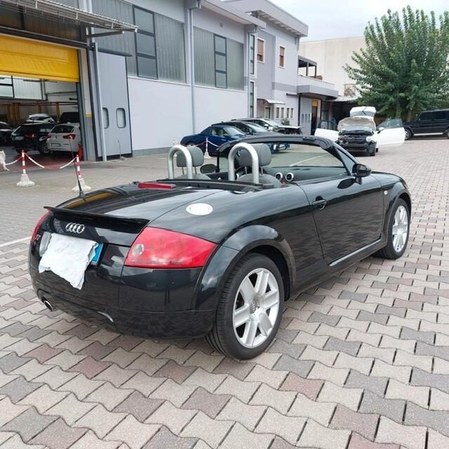 Audi TT Roadster 1.8 T 20V 179 CV cat