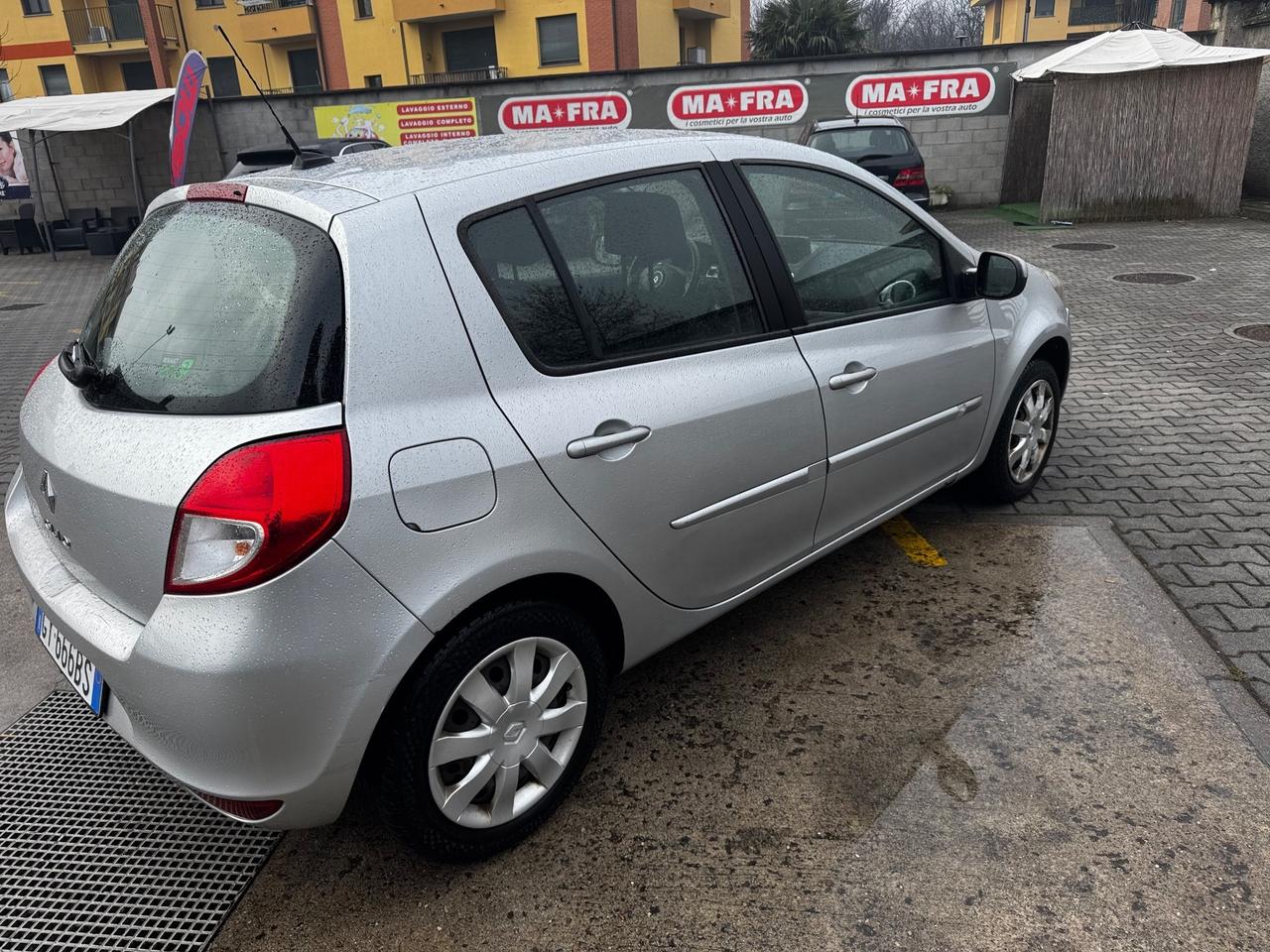 Renault Clio 1.2 GPL 16V 5 porte Dynamique neopatentati