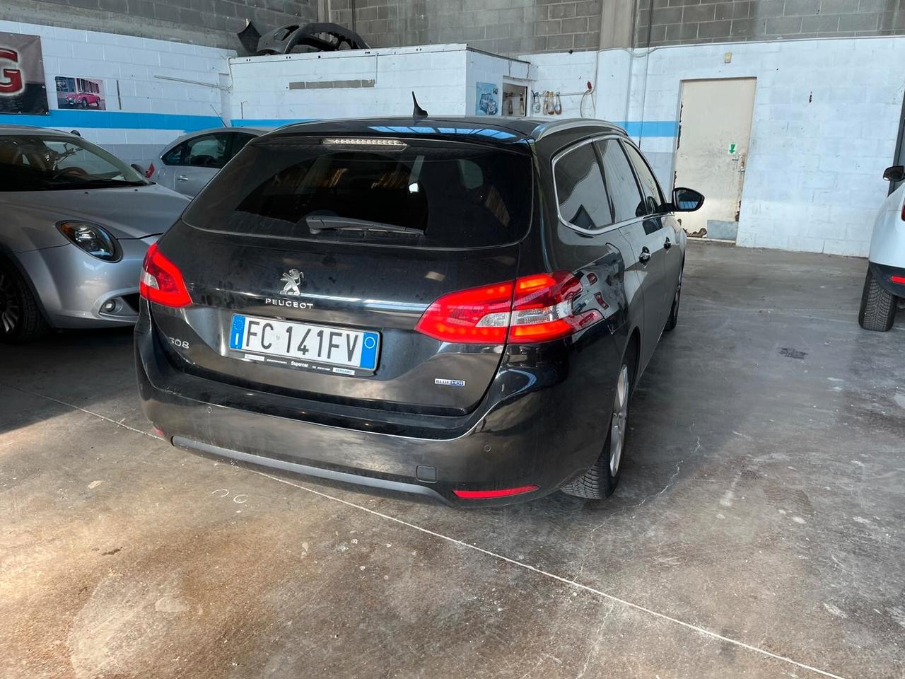 Peugeot 308 BlueHDi 120 S&S SW Business