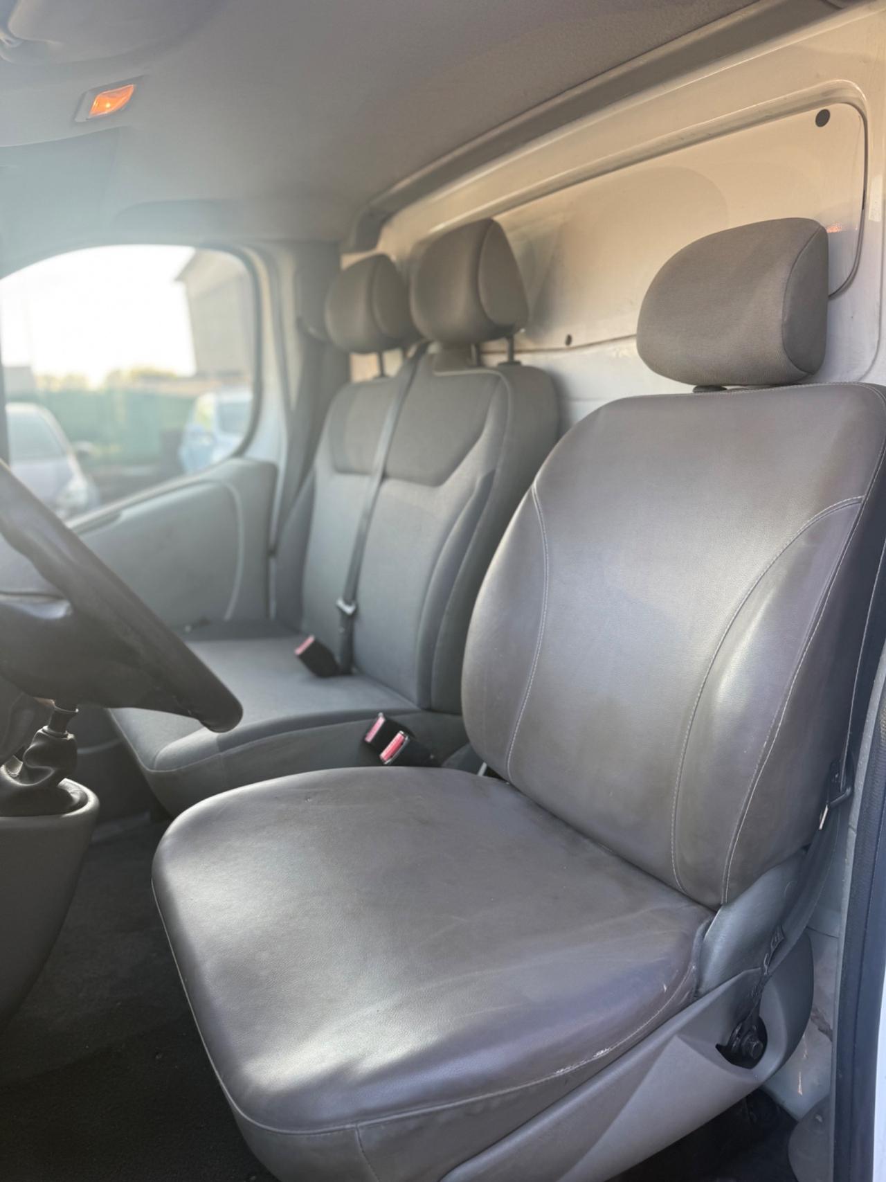 Renault Trafic T27 2.0 dCi/90 PC-TN Furgone Generique