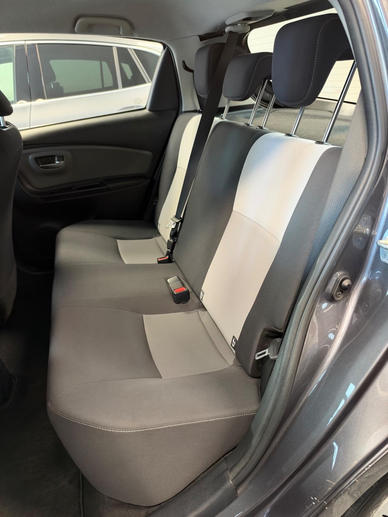 Toyota Yaris 1.0 72 CV 5 porte Lounge