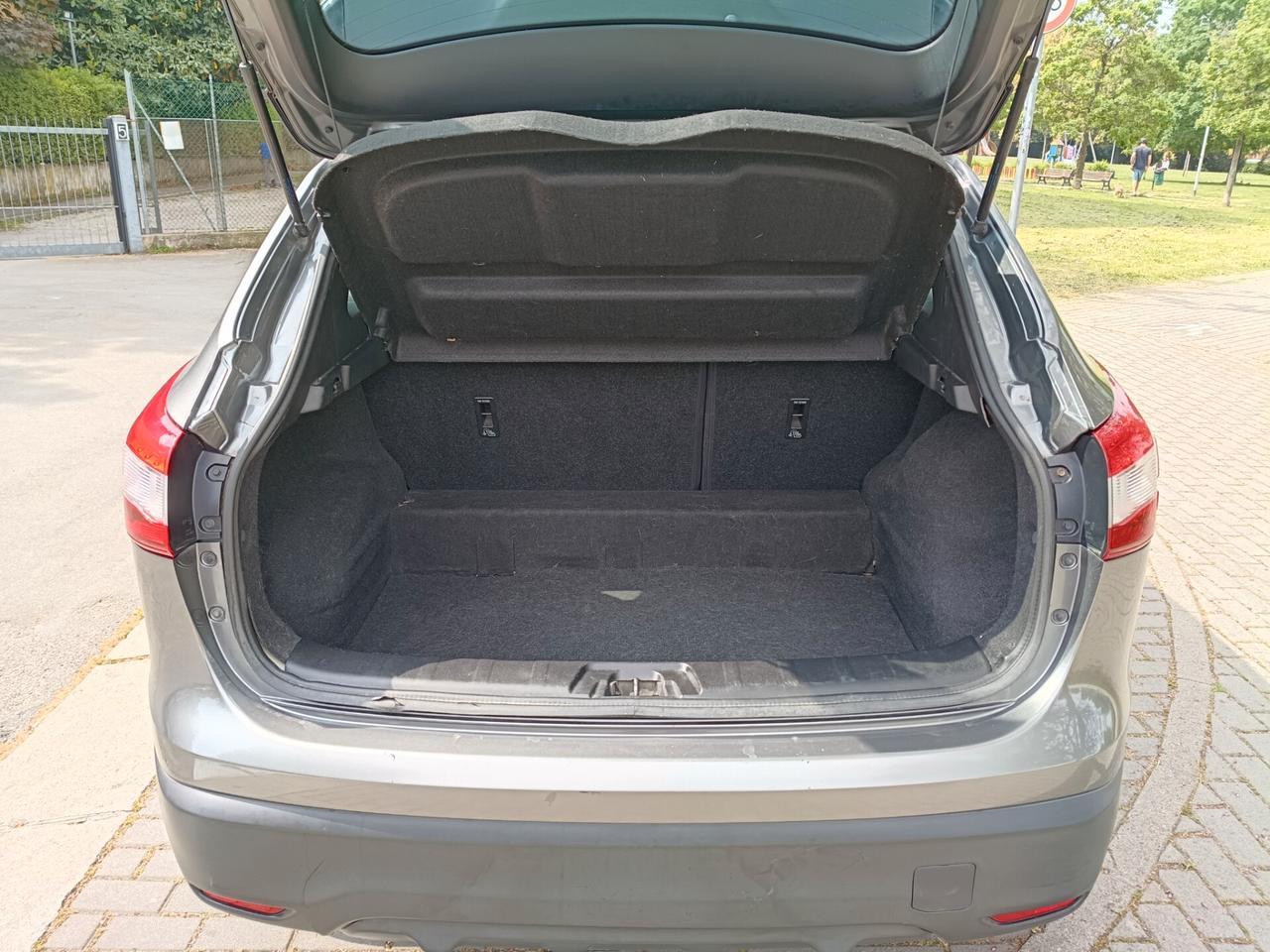 Nissan Qashqai 1.2 DIG-T Visia
