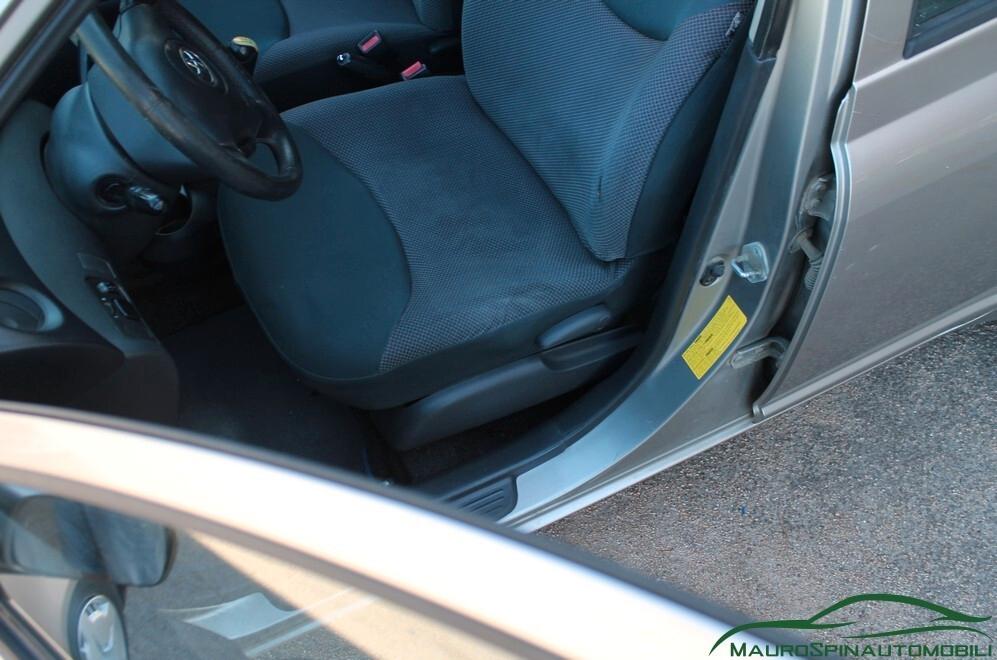 Toyota Yaris 1.3 BENZINA 35000 KM