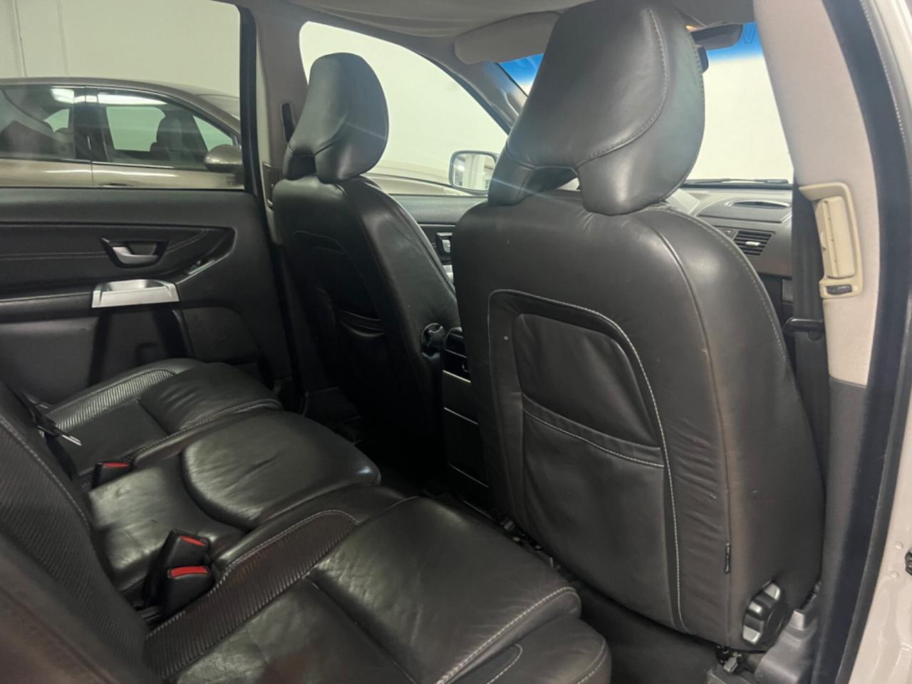 Volvo XC 90 XC90 2.4 D5 185 CV AWD Momentum