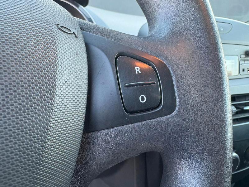 Renault Clio 5 Porte 1.2 BENZ 75cv ADATTA NEOPATENTATI