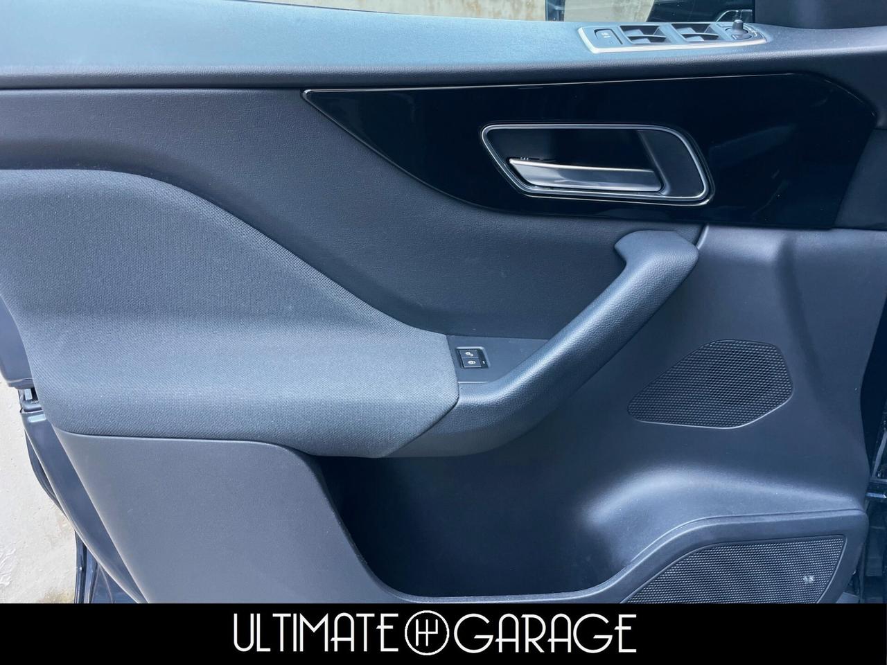 Jaguar F-Pace 2.0d Prestige awd 180cv auto *navi *camera