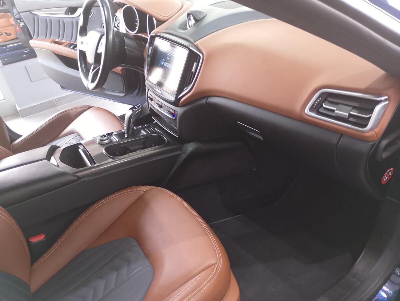 Maserati Ghibli MASERATI GHIBLI 3.0 V6 BT 350cv GranLusso My19