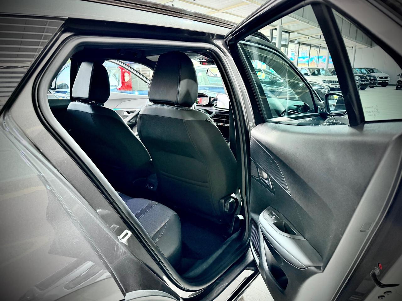 Peugeot 2008 1.5 131CV BlueHDi EAT8 GT