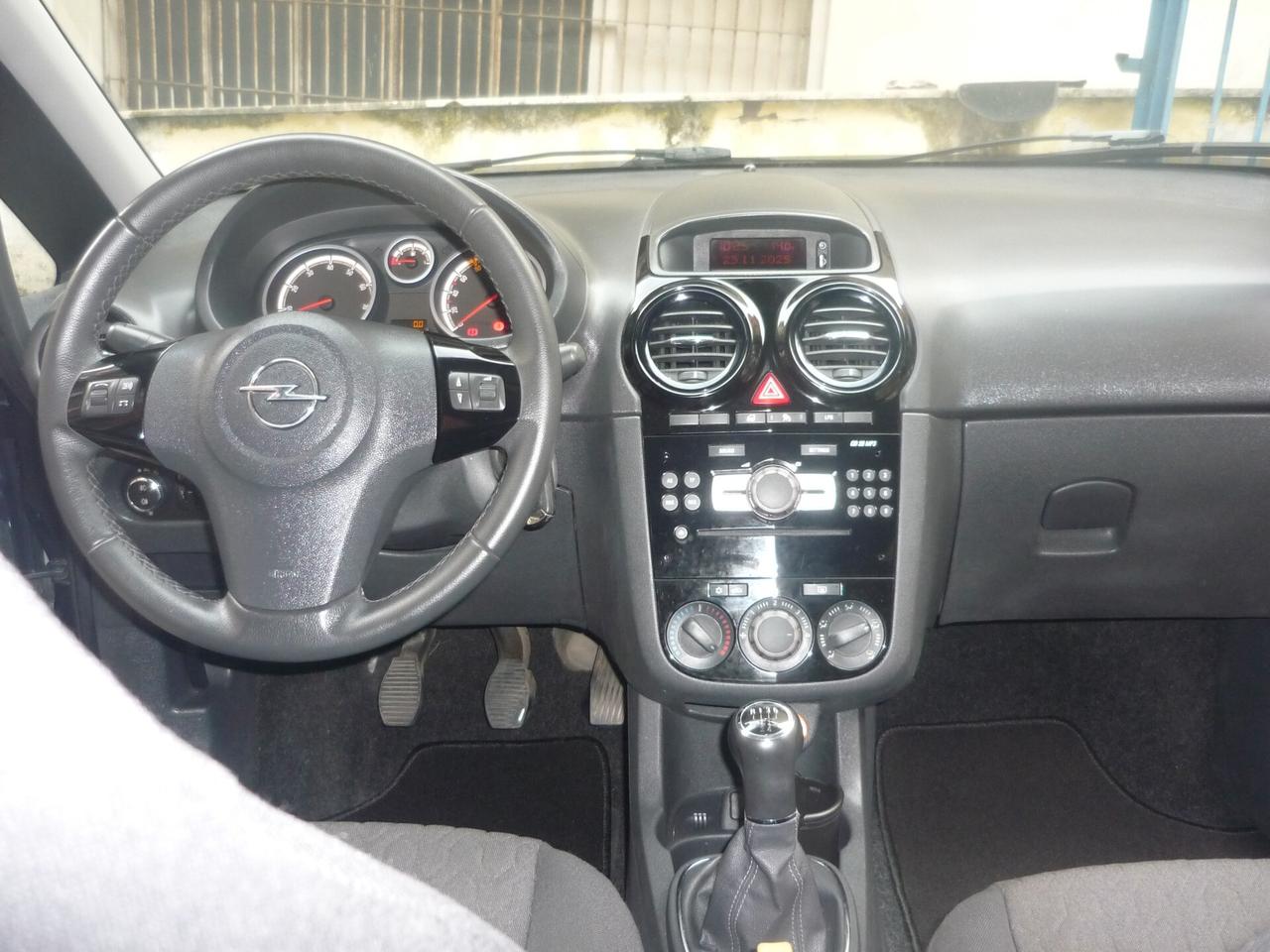 Opel Corsa 1.2 85CV 5 porte GPL-TECH Edition