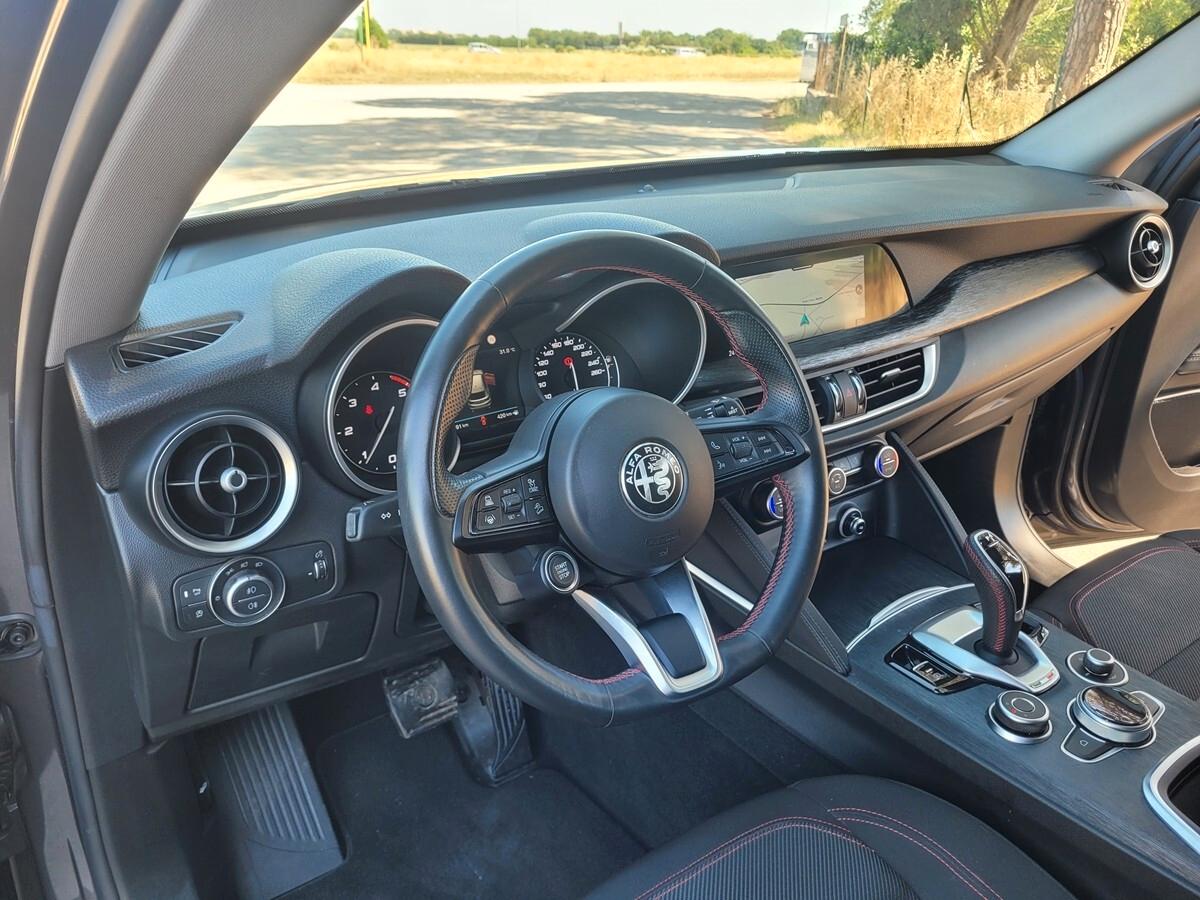 Alfa Romeo Stelvio 2.2 Turbodiesel 190 CV AT8 Q4 Business