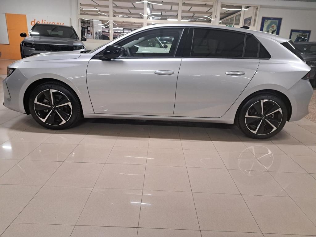 OPEL Astra 5P Business El