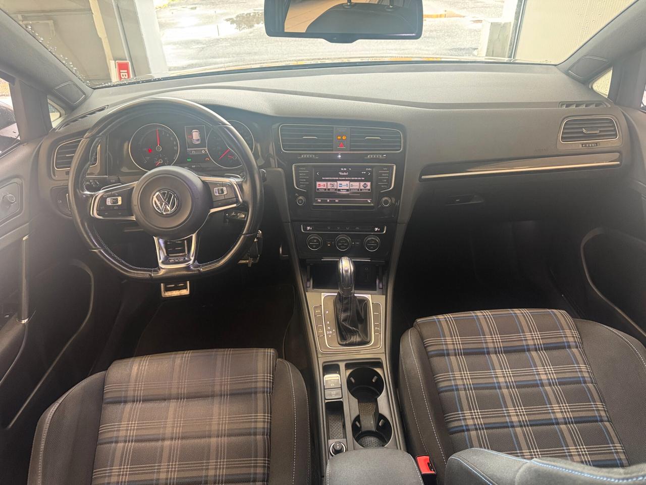 VOLKSWAGEN Golf GTE 1.4 TSI DSG