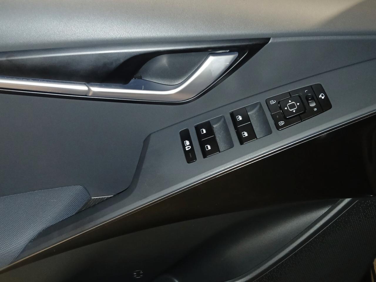 Kia Niro 1.6 GDi DCT HEV Evolution 141CV