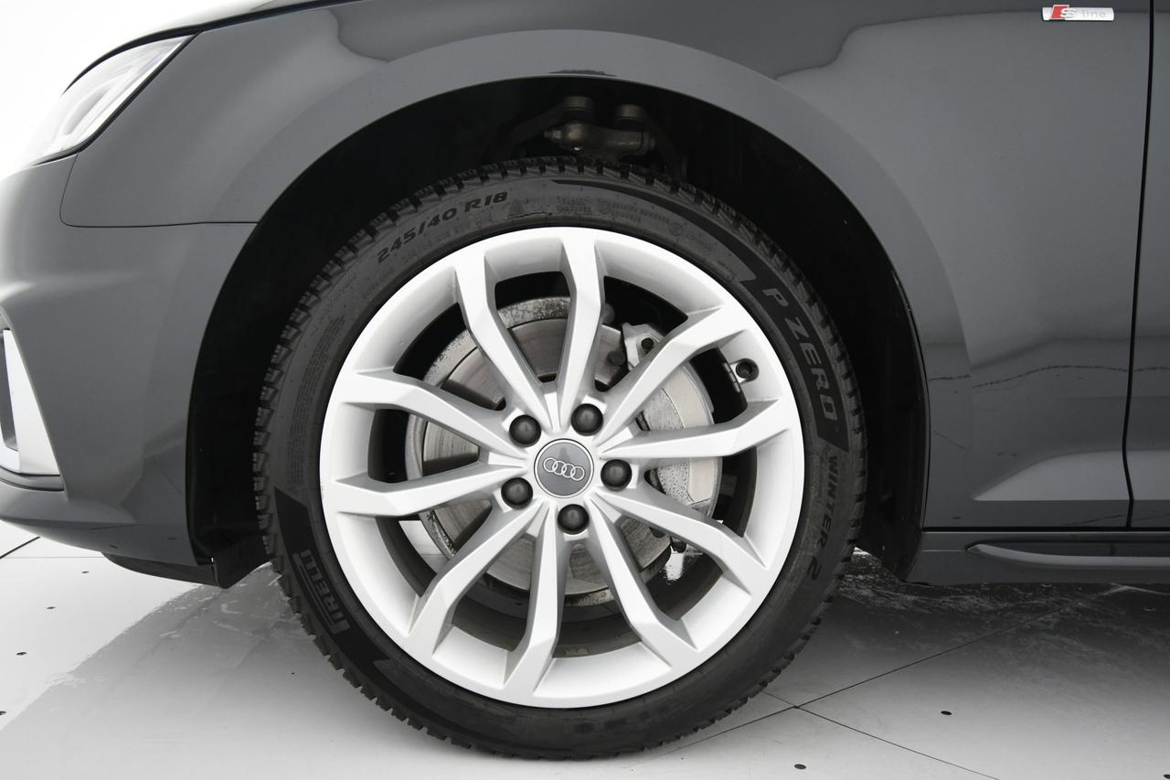 AUDI A4 Avant 40 2.0 tdi Sport quattro 190cv S-LINE+FULL LED+C18"