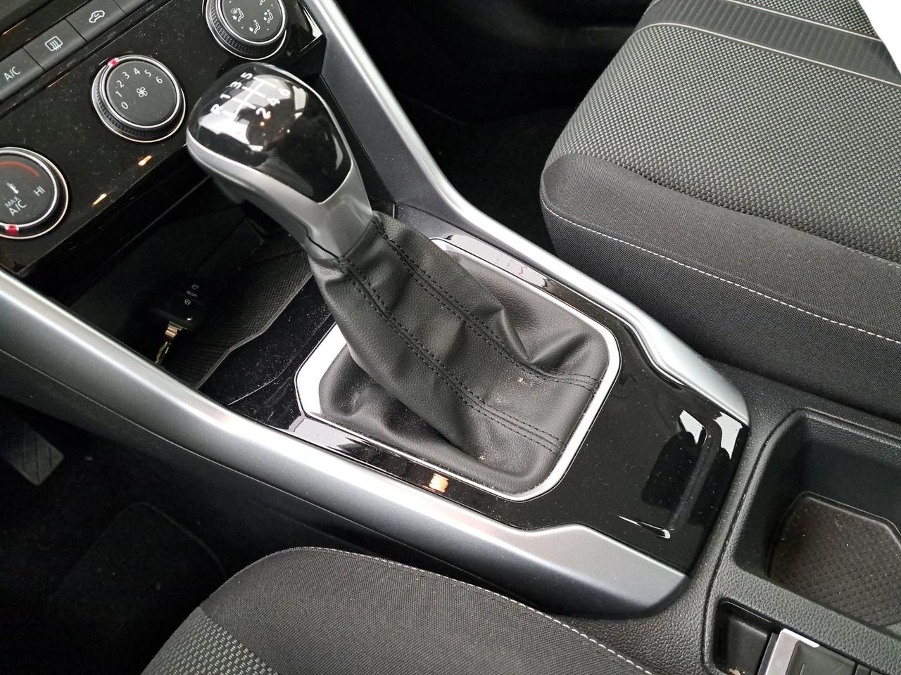 Volkswagen T-Roc 1.0 tsi life 110cv