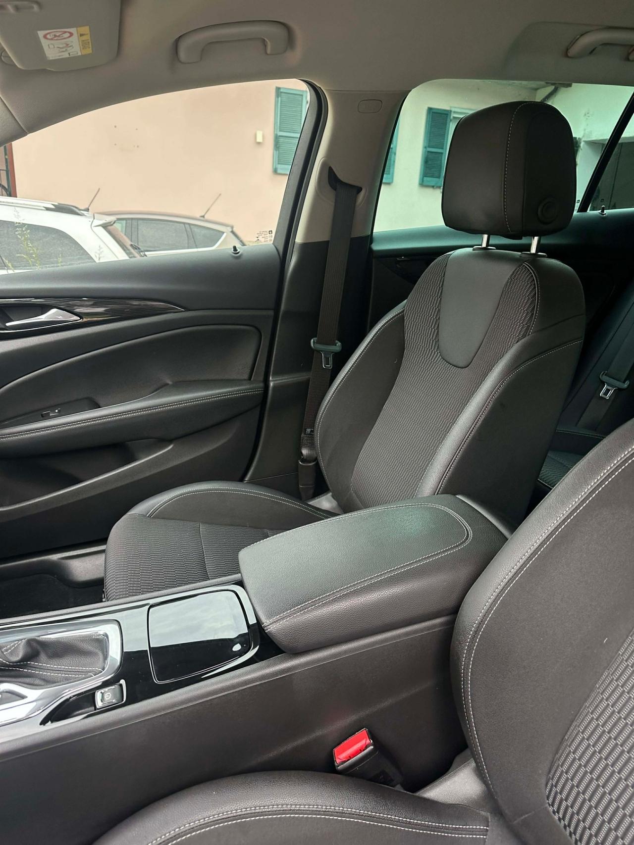 Opel INSIGNA 1.6 CDTI ST COSMO KMCERT NAVI EU6