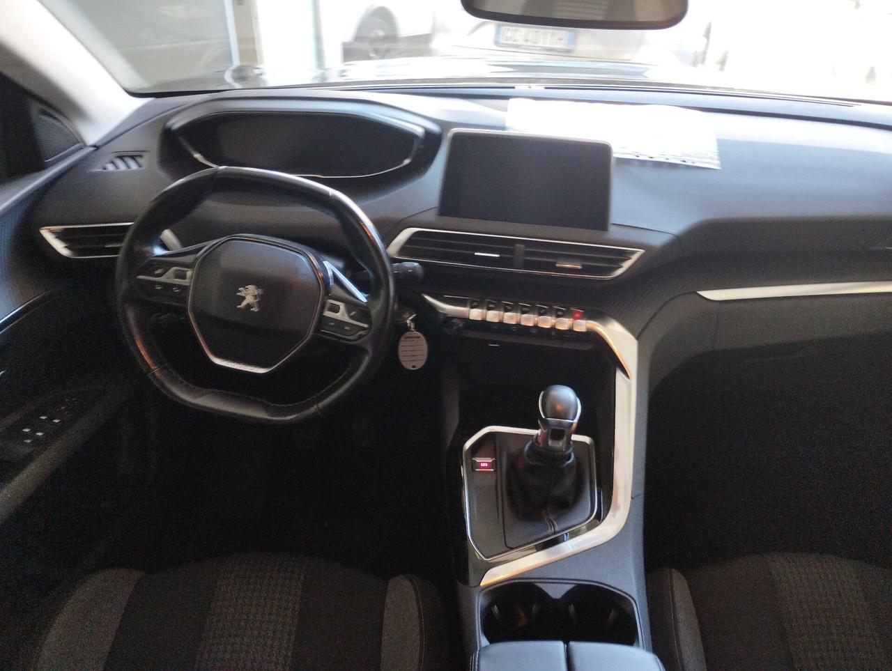 Peugeot 3008 BlueHDi 130 S&S Business