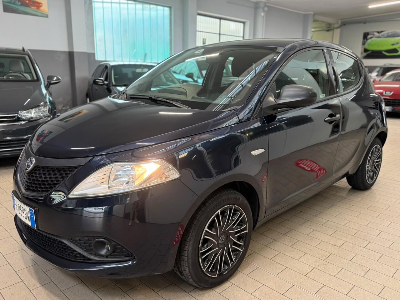 Lancia Ypsilon 1.2 69 CV 5 porte Platinum PREZZO REALE!!
