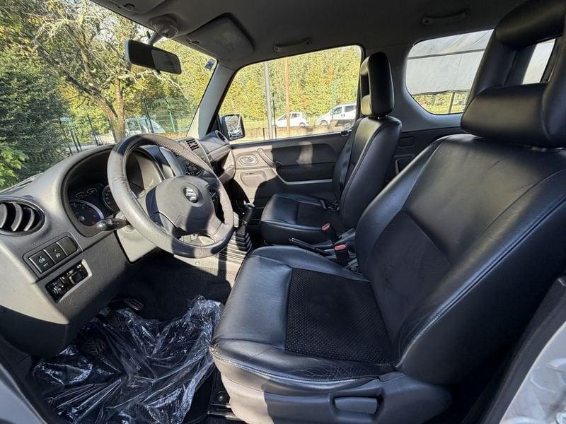 Suzuki Jimny 1.3i 16V cat 4WD JLX