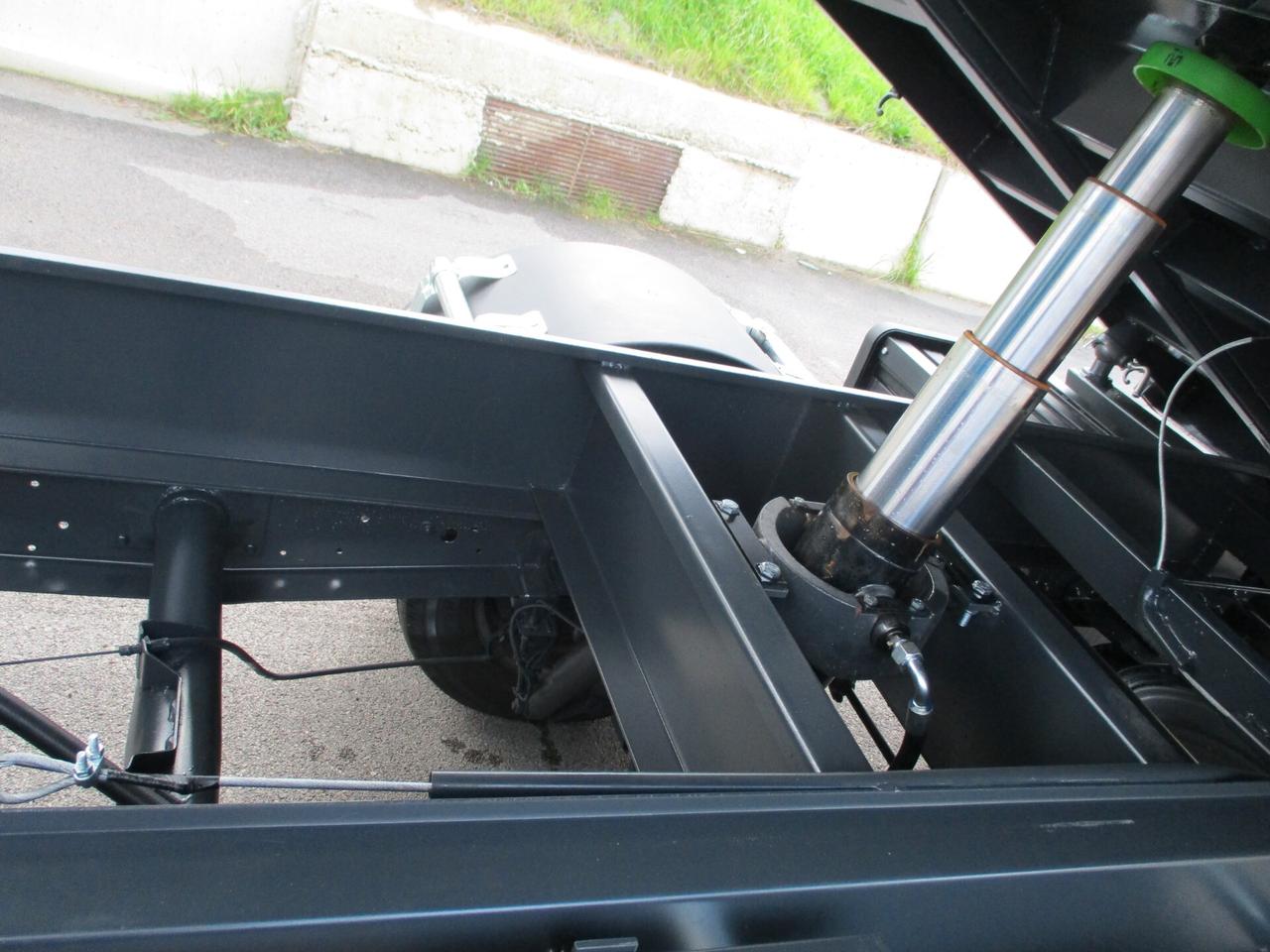 Iveco Daily 35C10 2.3 GRU BONFIGLIOLI 2300/2S RIBALTABILE NUOV