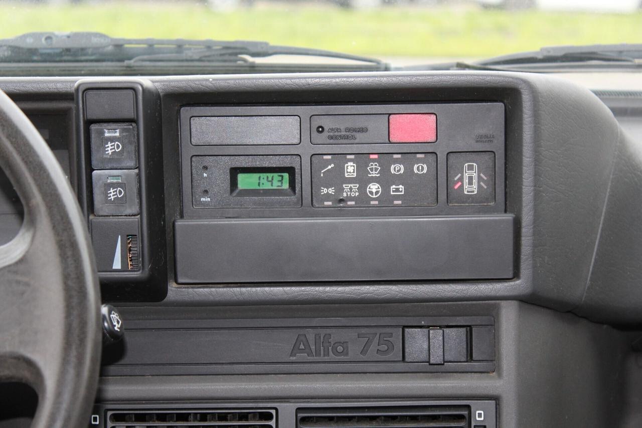 Alfa Romeo 75 1.8 IE
