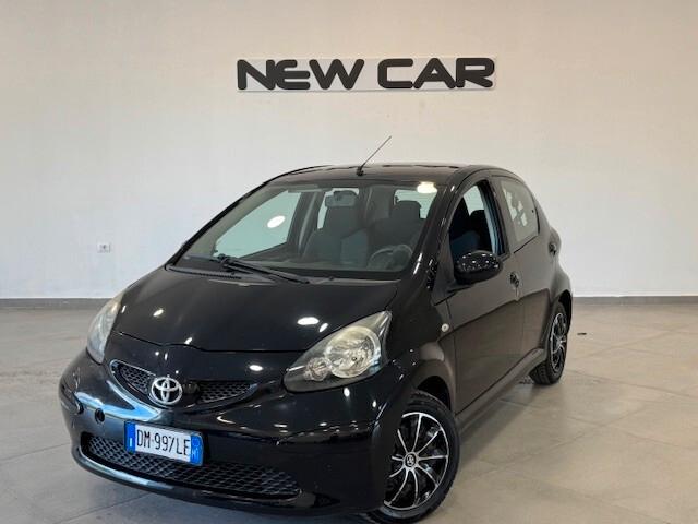 Toyota Aygo 1.0 12V VVT-i 5 porte Now