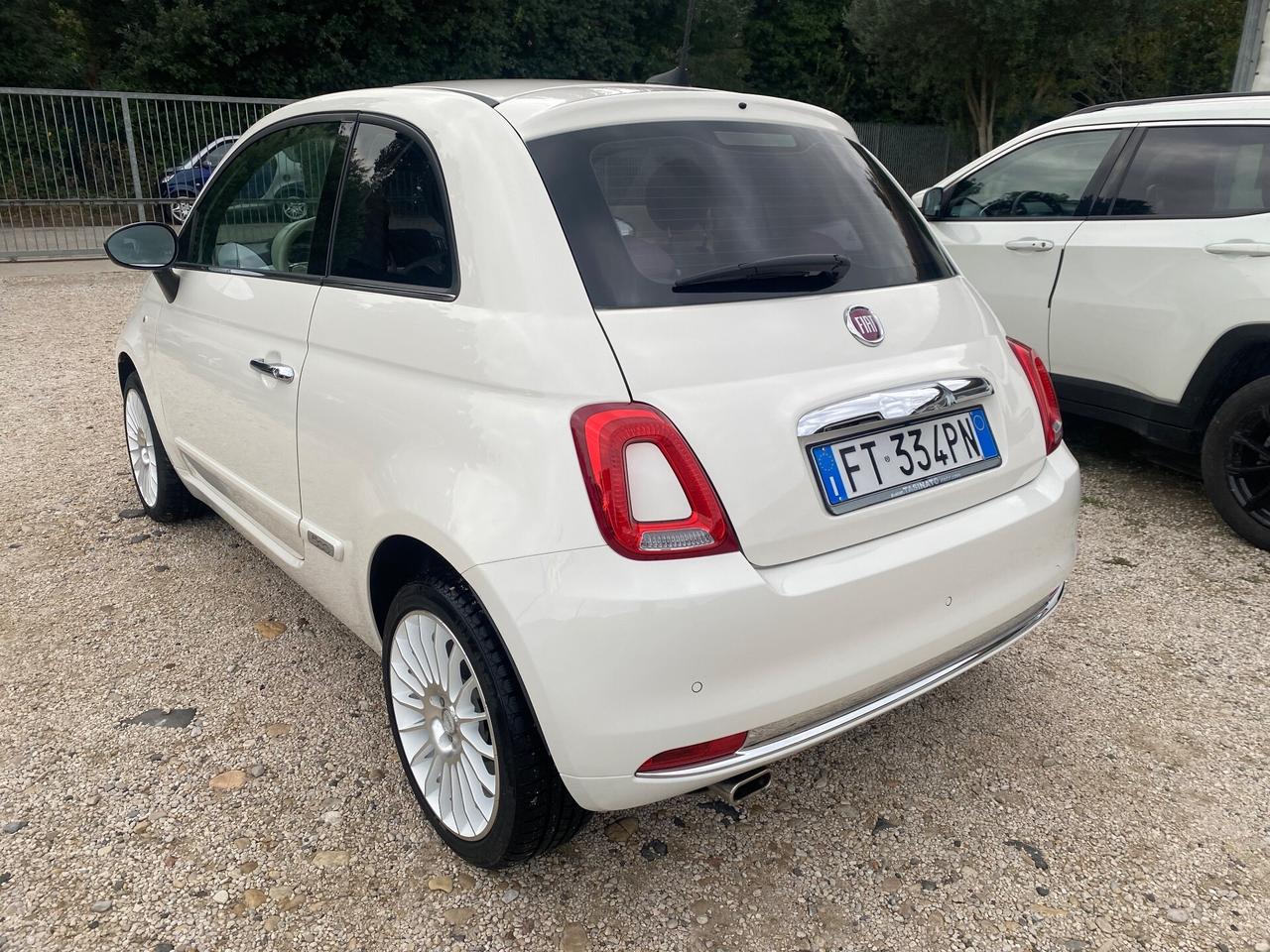 FIAT 500 LOUNGE - KM 32000 - PARI AL NUOVO