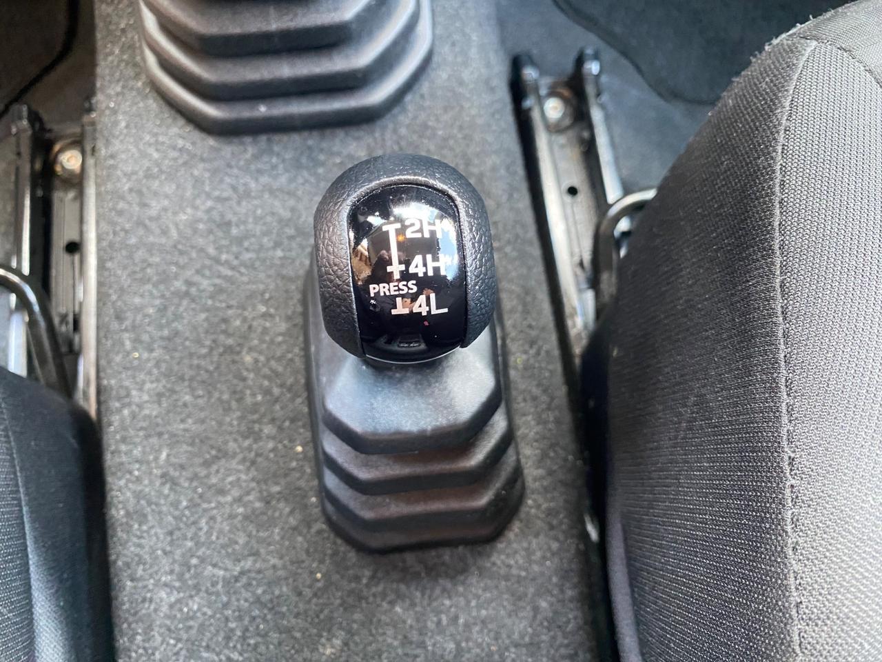 Suzuki Jimny 1.5 5MT Top 4 POSTI !!!