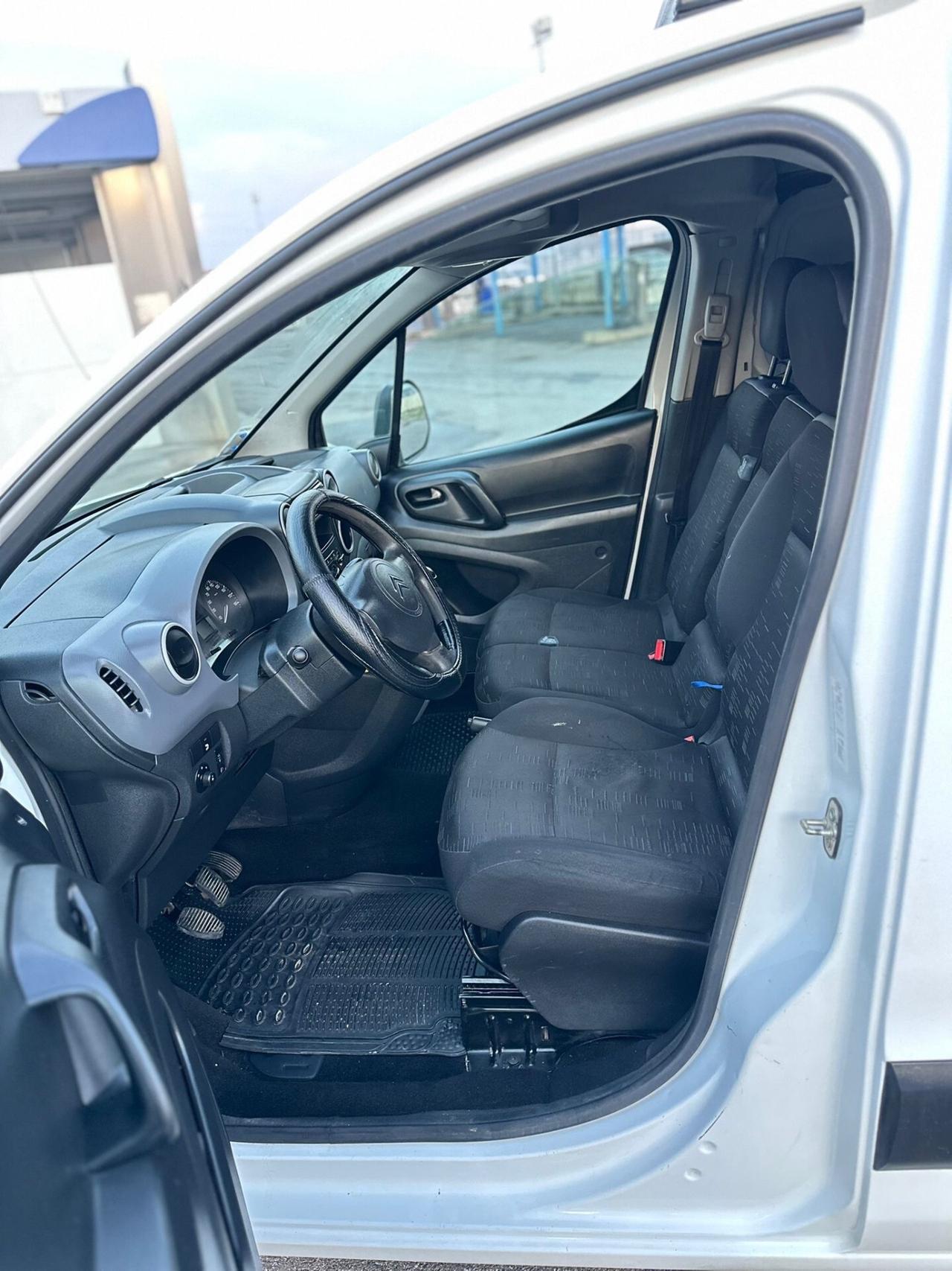 Citroen berlingo 3 posti occasione