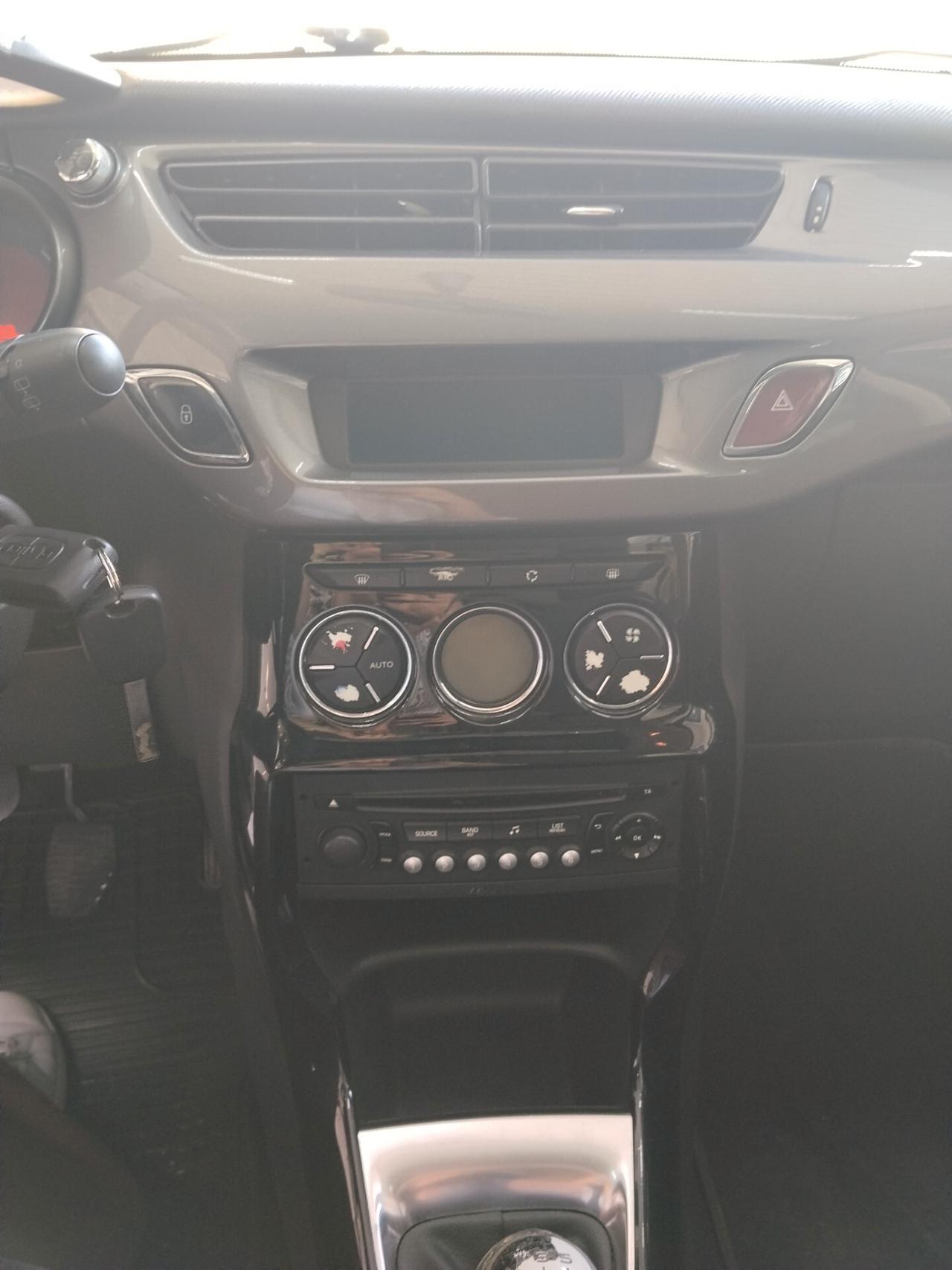 Citroen C3 1.4 diesel 2015 CON GARANZIA