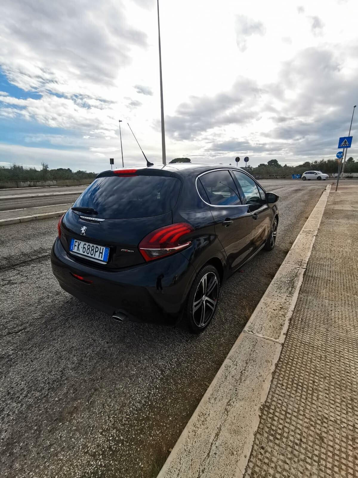 Peugeot 208 BlueHDi 120 S&S 5P. GT Line - 2017