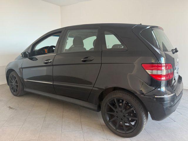 MERCEDES-BENZ B 150 Sport