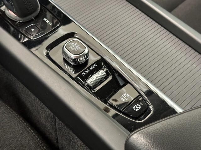 VOLVO XC60 B4 (d) Geartronic Inscription